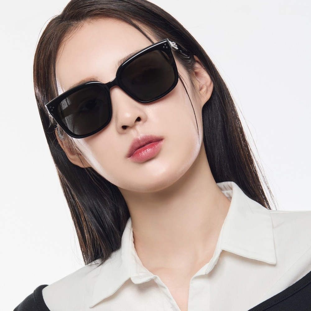 Mắt kính unisex GM Gentle Monster Dear 01 Black Lenses Square Shape Black Acetate Frame 14