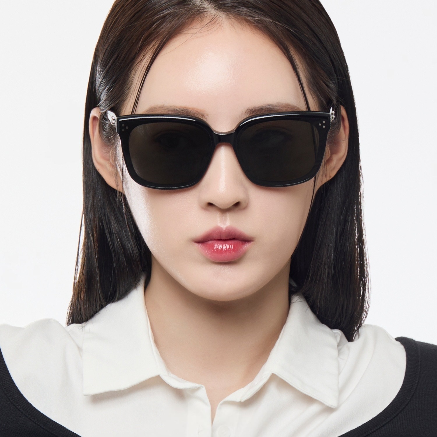 Mắt kính unisex GM Gentle Monster Dear 01 Black Lenses Square Shape Black Acetate Frame 17