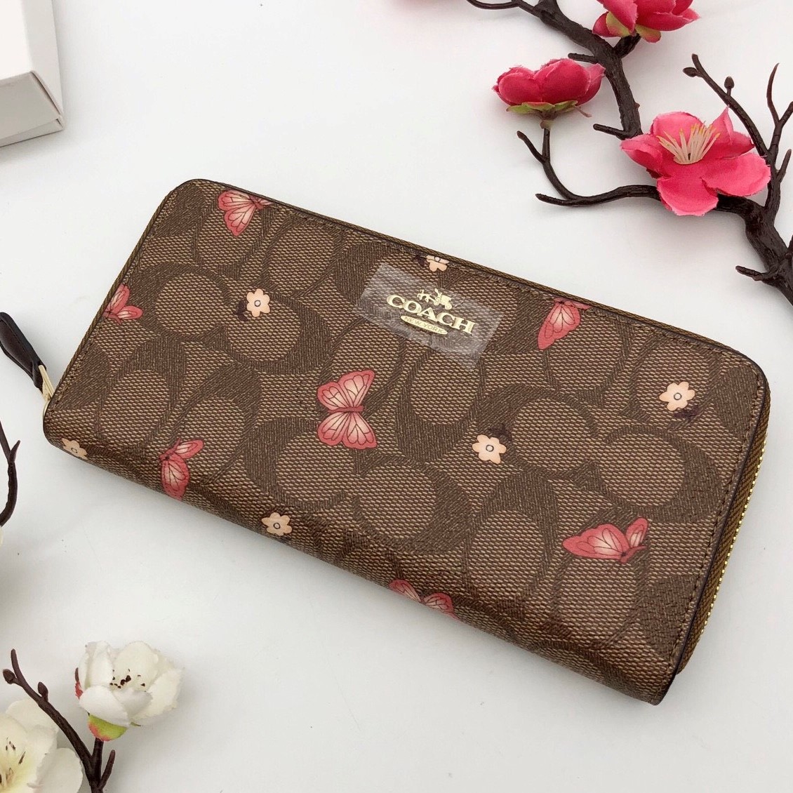 VÍ NỮ DÀI COACH CÁNH BƯỚM | COACH NEW YORK WALLET 11
