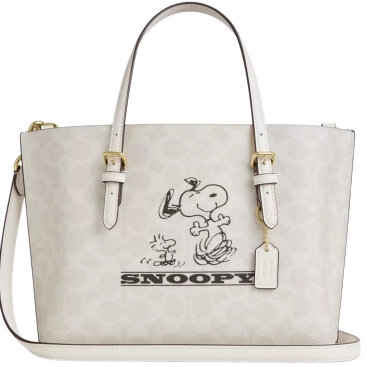 Túi đeo chéo Coach x Peanuts Molly Tote Bag 25 Snoopy Signature Canvas CBJ87