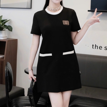 Áo đầm Miu Miu dáng suông cổ tròn
