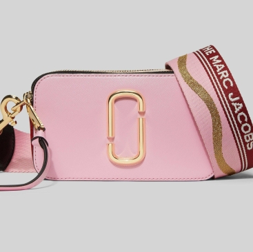 Túi đeo vai nữ Marc Jacobs màu hồng mới nhất The Snapshot bag in New Baby Pink color