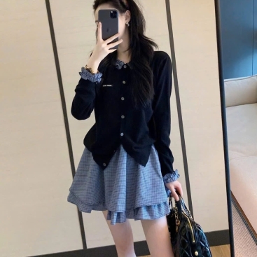 Combo bộ áo len thun váy vải ngắn xanh dương Miu Miu 