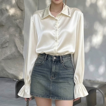 Áo sơ mi nữ lụa trắng ngà Chanel