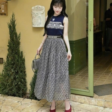 Combo bộ áo dệt kim váy voan dài Dior
