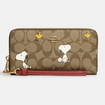 Ví dài Coach X Peanuts Long Zip Around Wallet In Signature Canvas With Snoopy Woodstock Print CE705