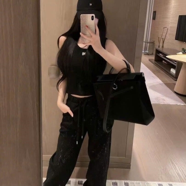 Combo bộ áo thun quần ống đứng Alexander Wang