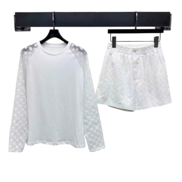 Combo áo quần thun phối ren trắng LV