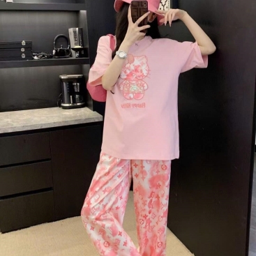 Combo bộ áo thun quần dài hồng lưng thun LV 