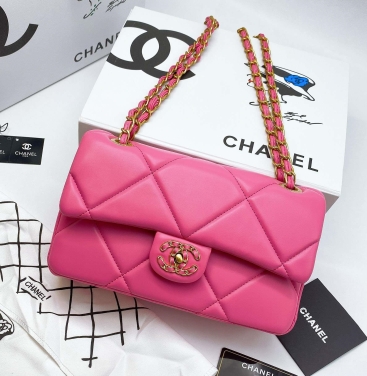 Túi đeo chéo nữ Chanel | Túi xách Chanel mẫu mới nhất